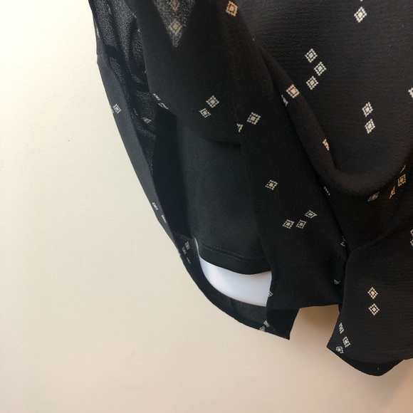 🍁3/$20🍁 The Impecable Pig Small Romper - Picture 7 of 9